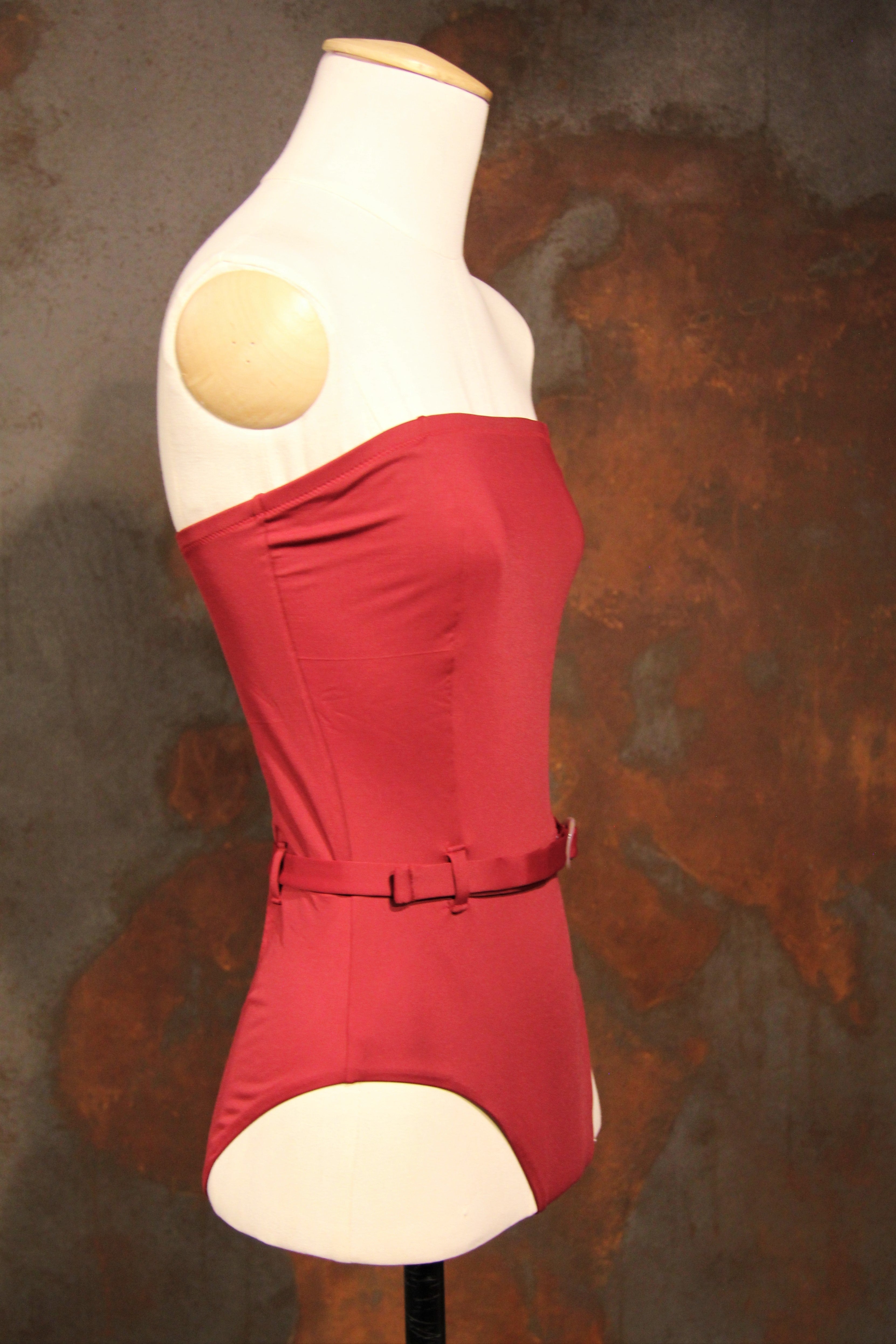 Costume deep cherry