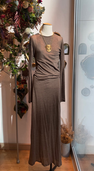 Abito in lana tortora