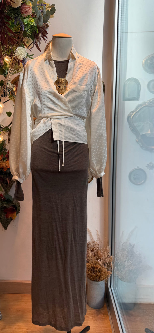 Abito in lana tortora