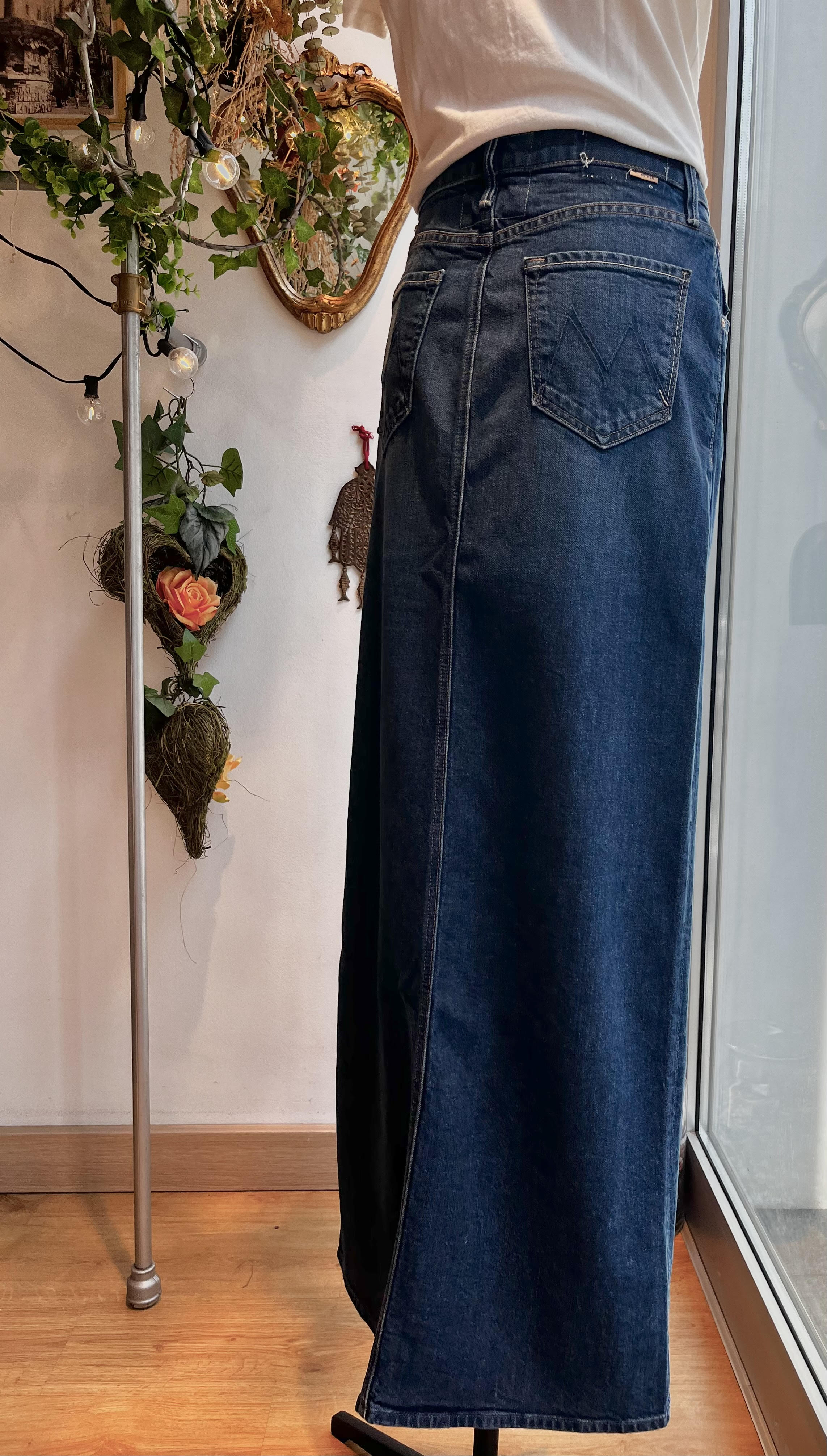 Langer blauer Jeansrock