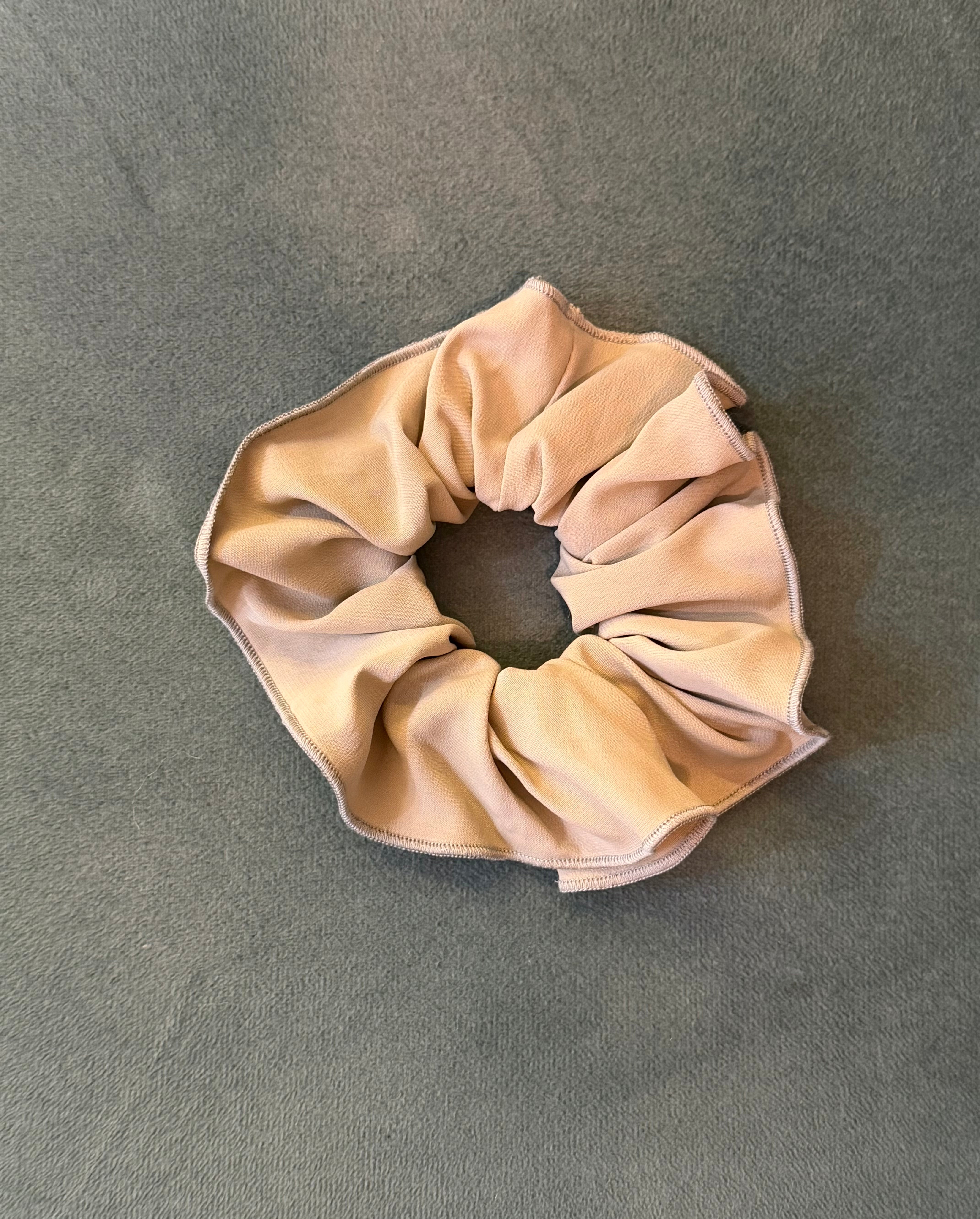 Scrunchie argilla