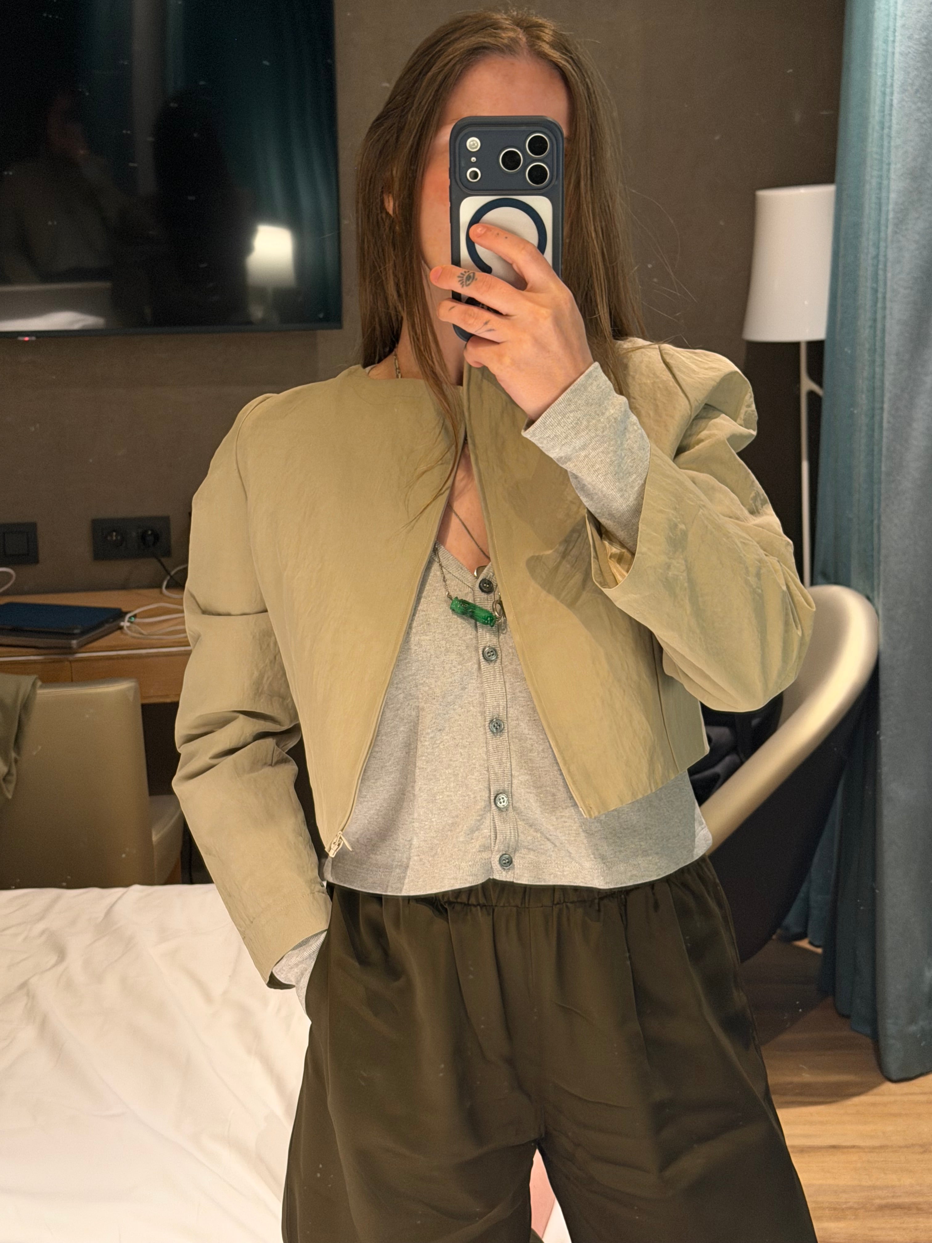 Delacroix in nylon papiro