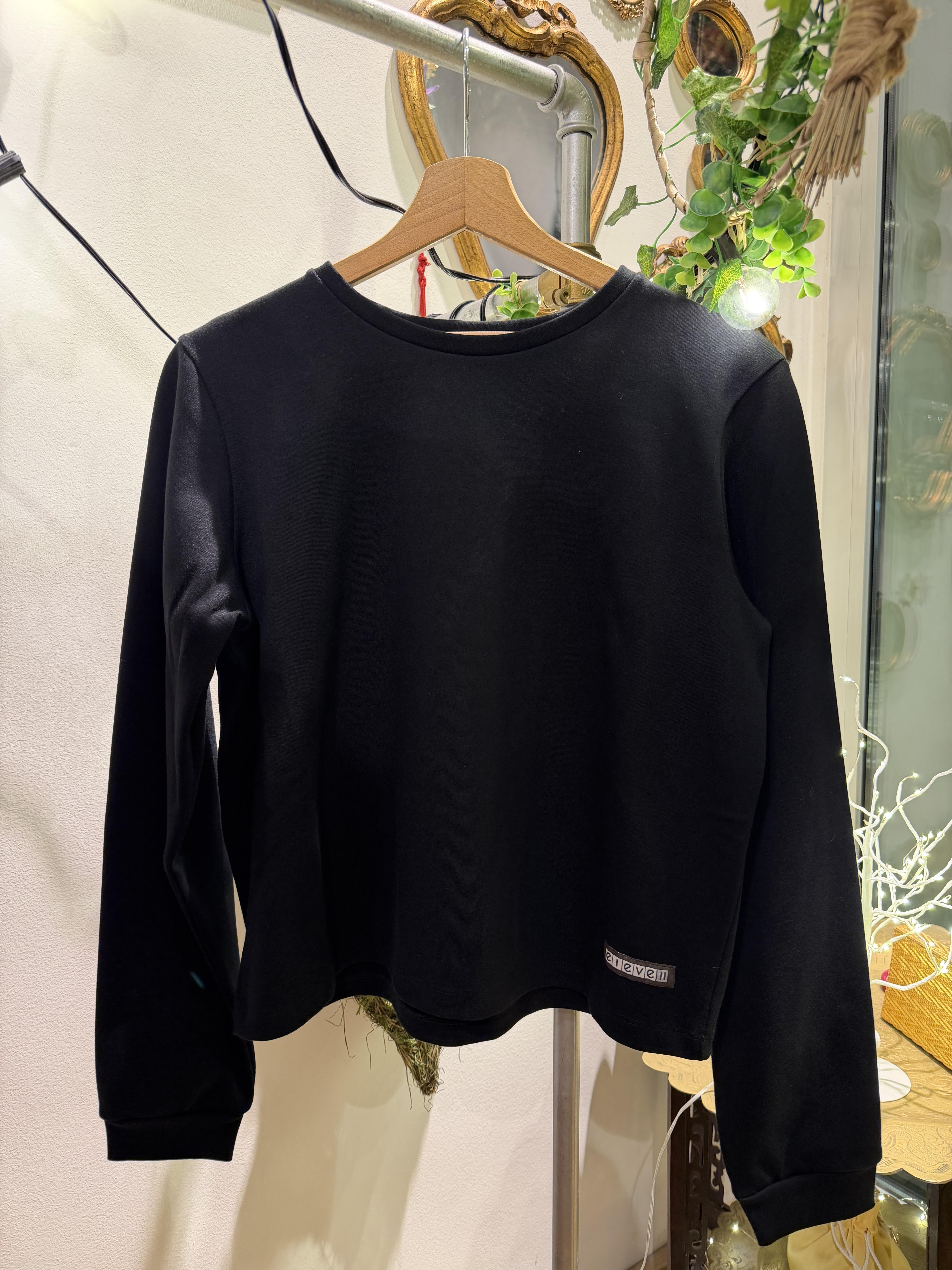 Schwarzer Courbet-Pullover