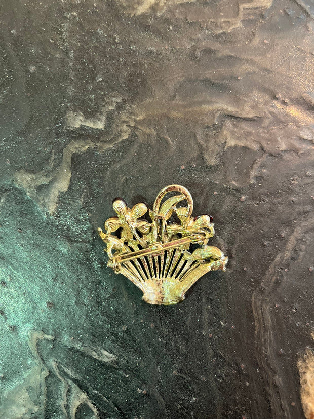 Spilla cestino di fiori