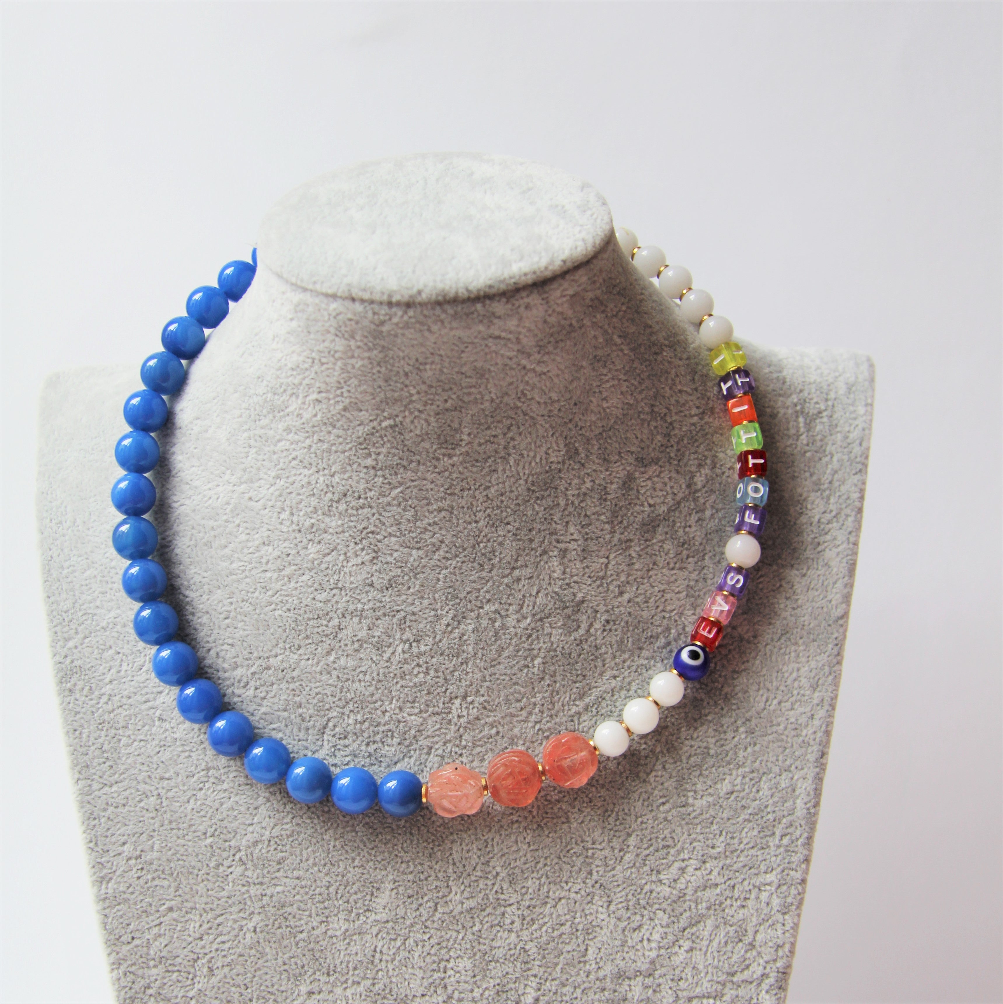 Handcrafted necklace EVS 15