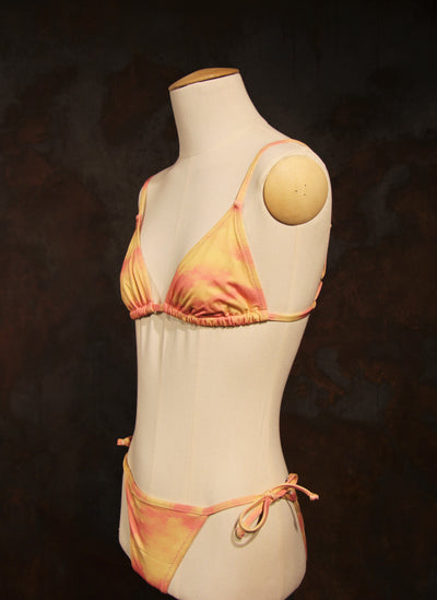 Bikini gold rose