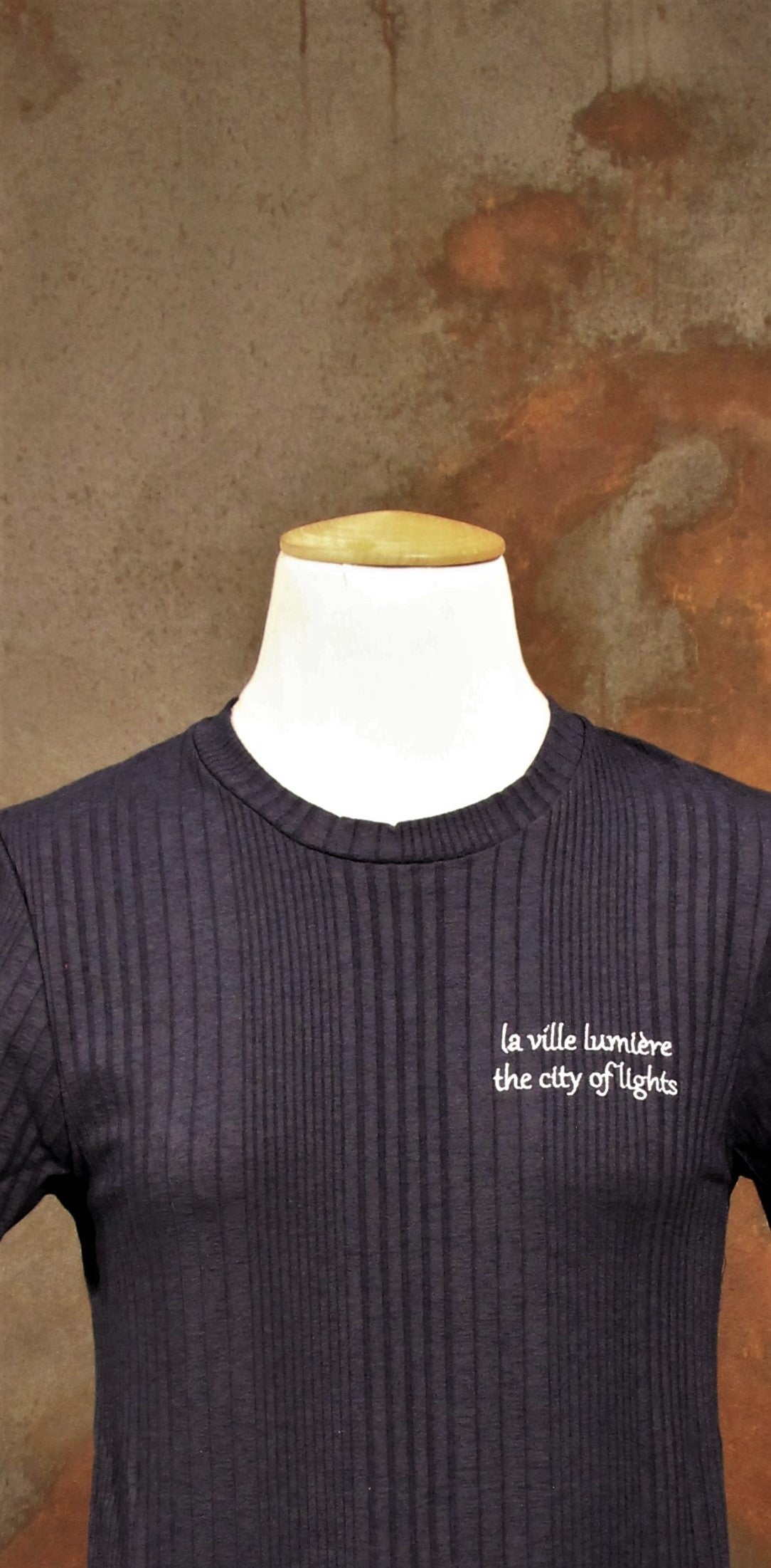 Das T-Shirt „Stadt des Lichts“